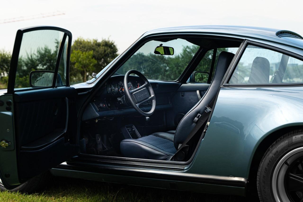 Porsche 911 SC 3.0 - 1982