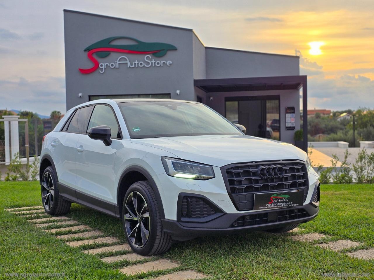AUDI Q2 30 TDI Business Advanced