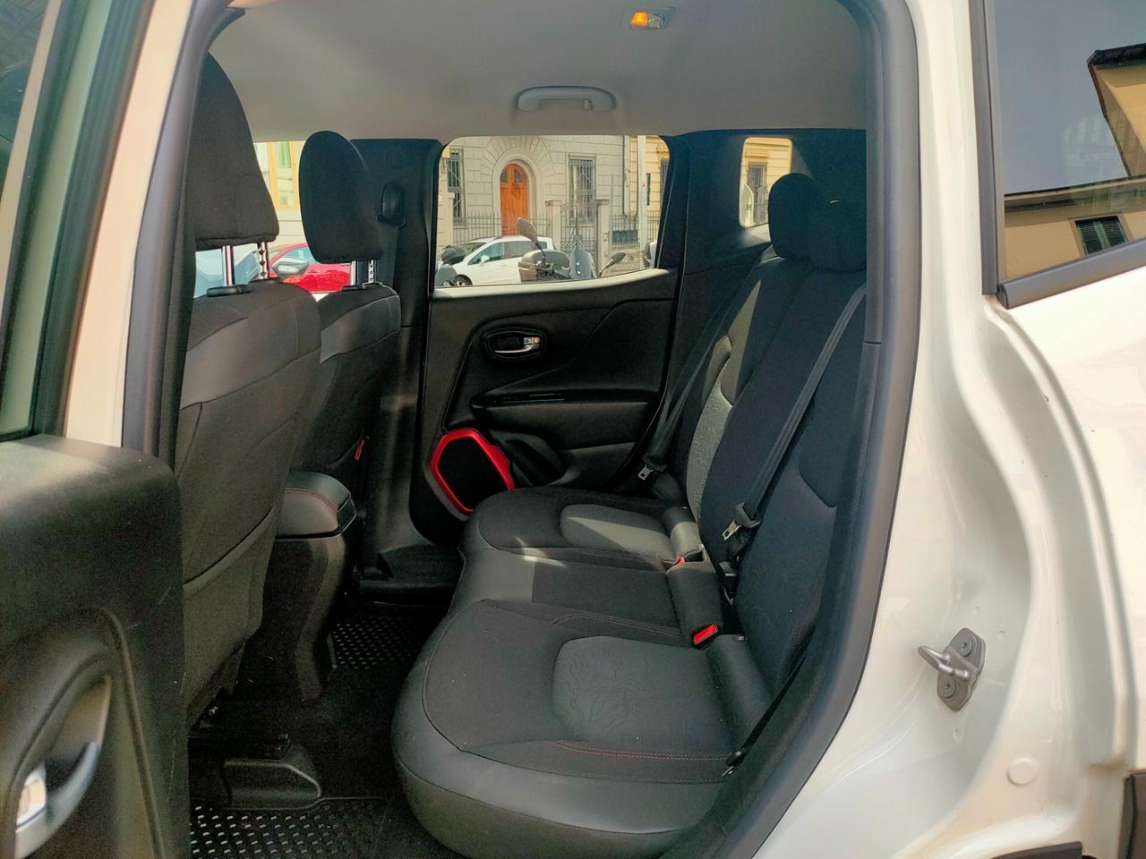 Jeep Renegade 2.0 Mjt 4WD Active Drive Low Trailhawk