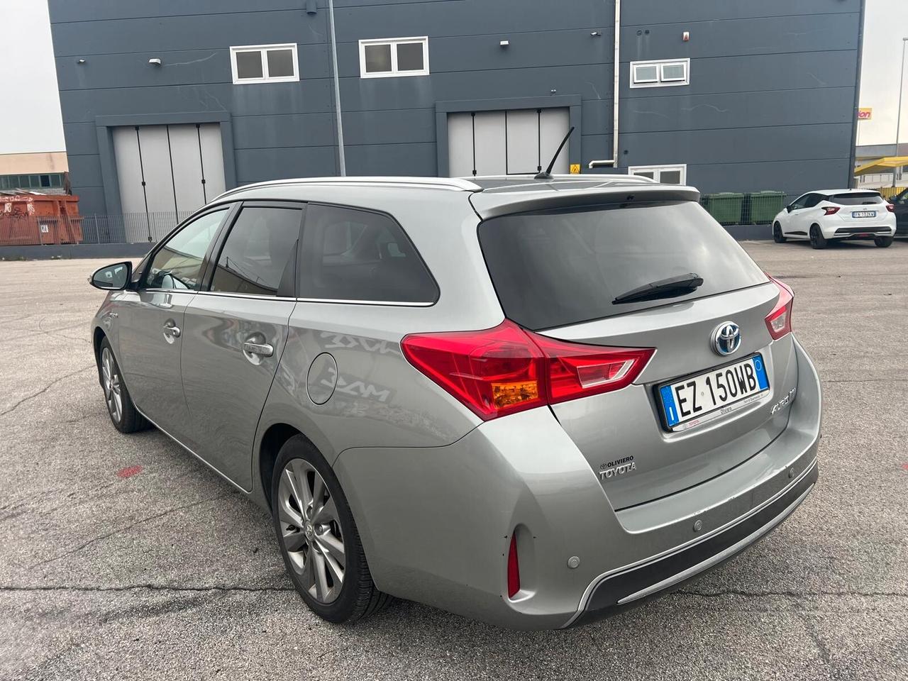 Toyota Auris Touring Sports 1.8 Hybrid Business