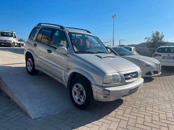 SUZUKI GRAND VITARA 2.0