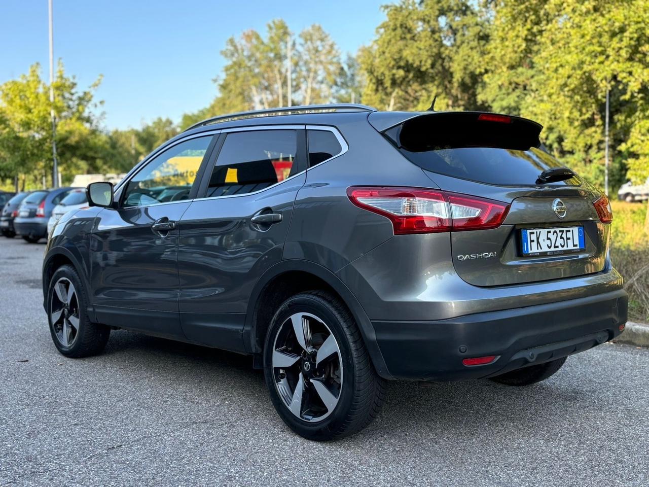 Nissan Qashqai 1.6 dCi 2WD *TETTO*NAVI*AUTO*360CAM