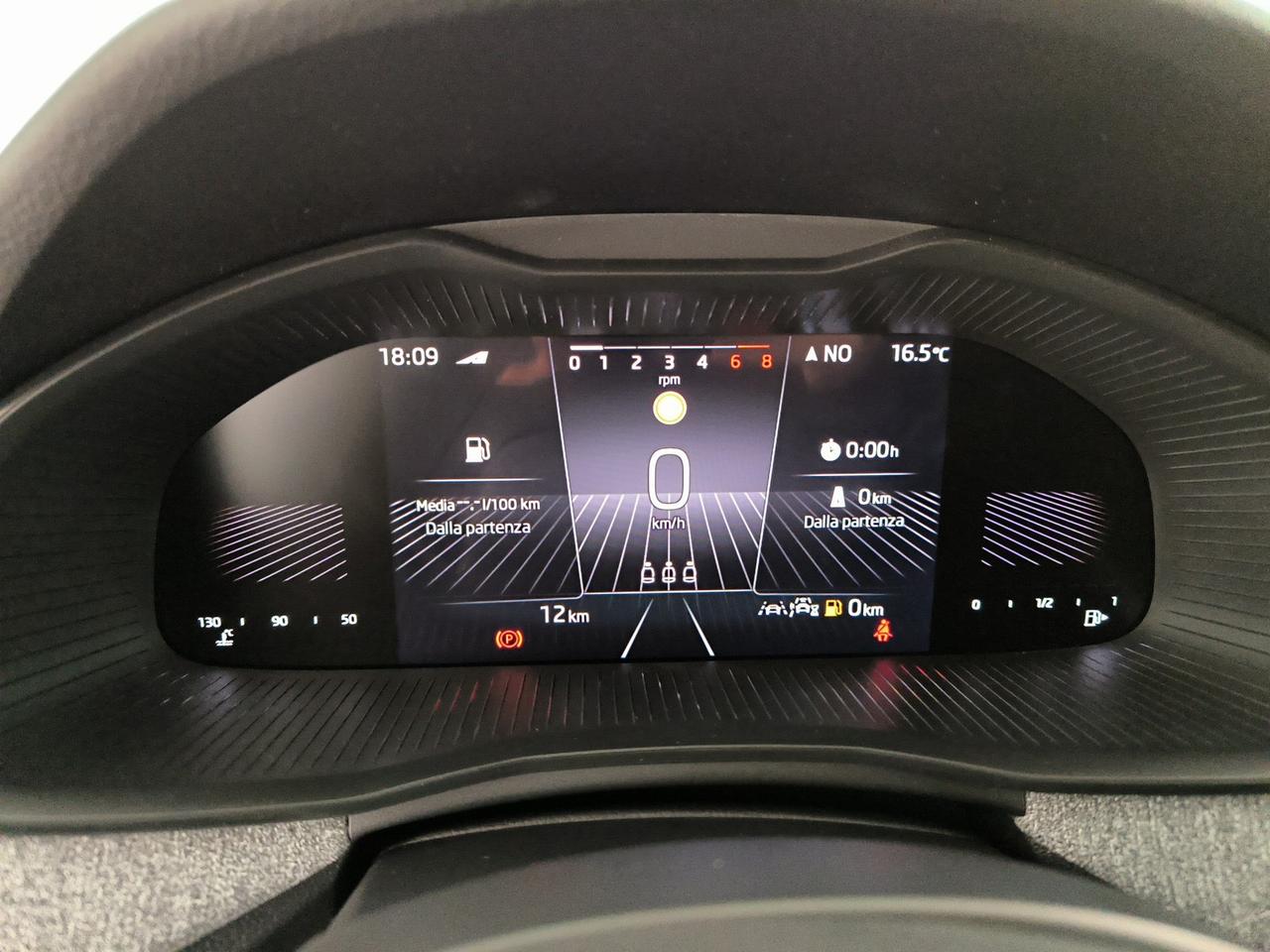 Skoda Kamiq 1.0 tsi black dots 95cv