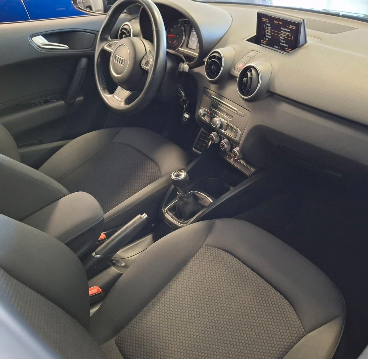 Audi A1 1.0 TFSI ultra S LINE 45.000km
