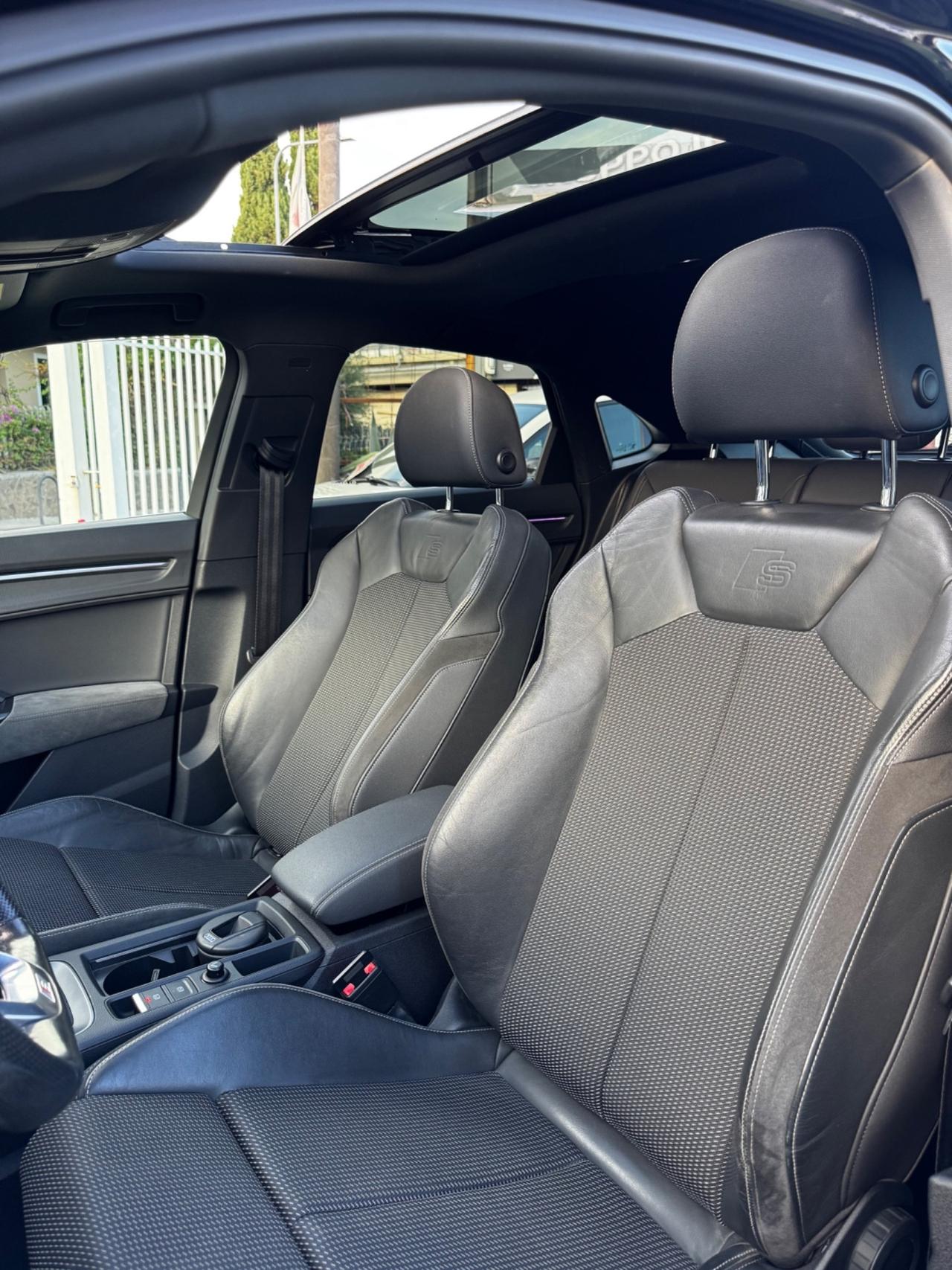 Audi Q3 SPB 35 TDI quattro S tronic line edition + TETTO