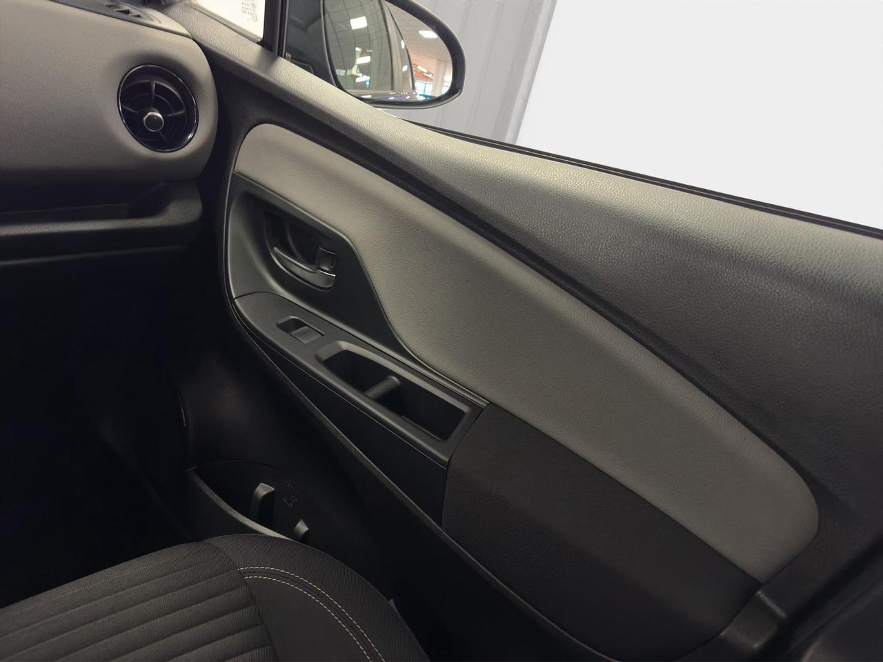 Toyota Yaris 5p 1.5h Active