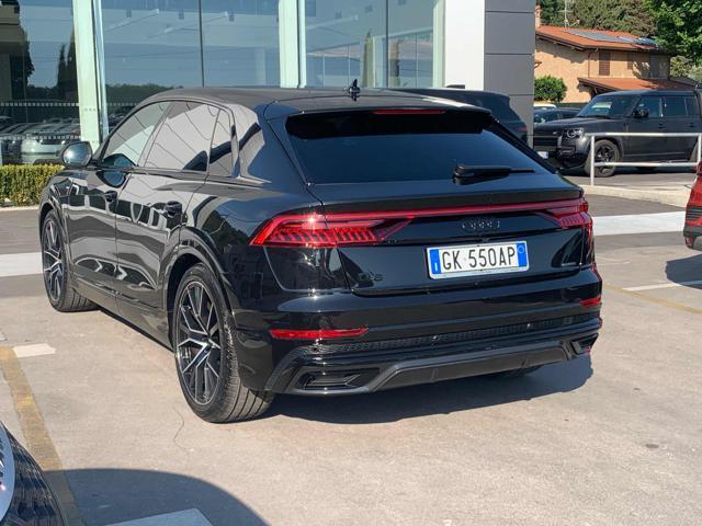 AUDI Q8 55 TFSI quattro tiptronic Sport