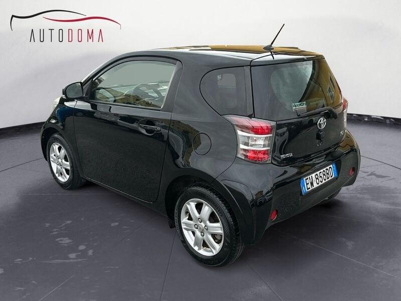 Toyota iQ 1.0 VVT-i Active
