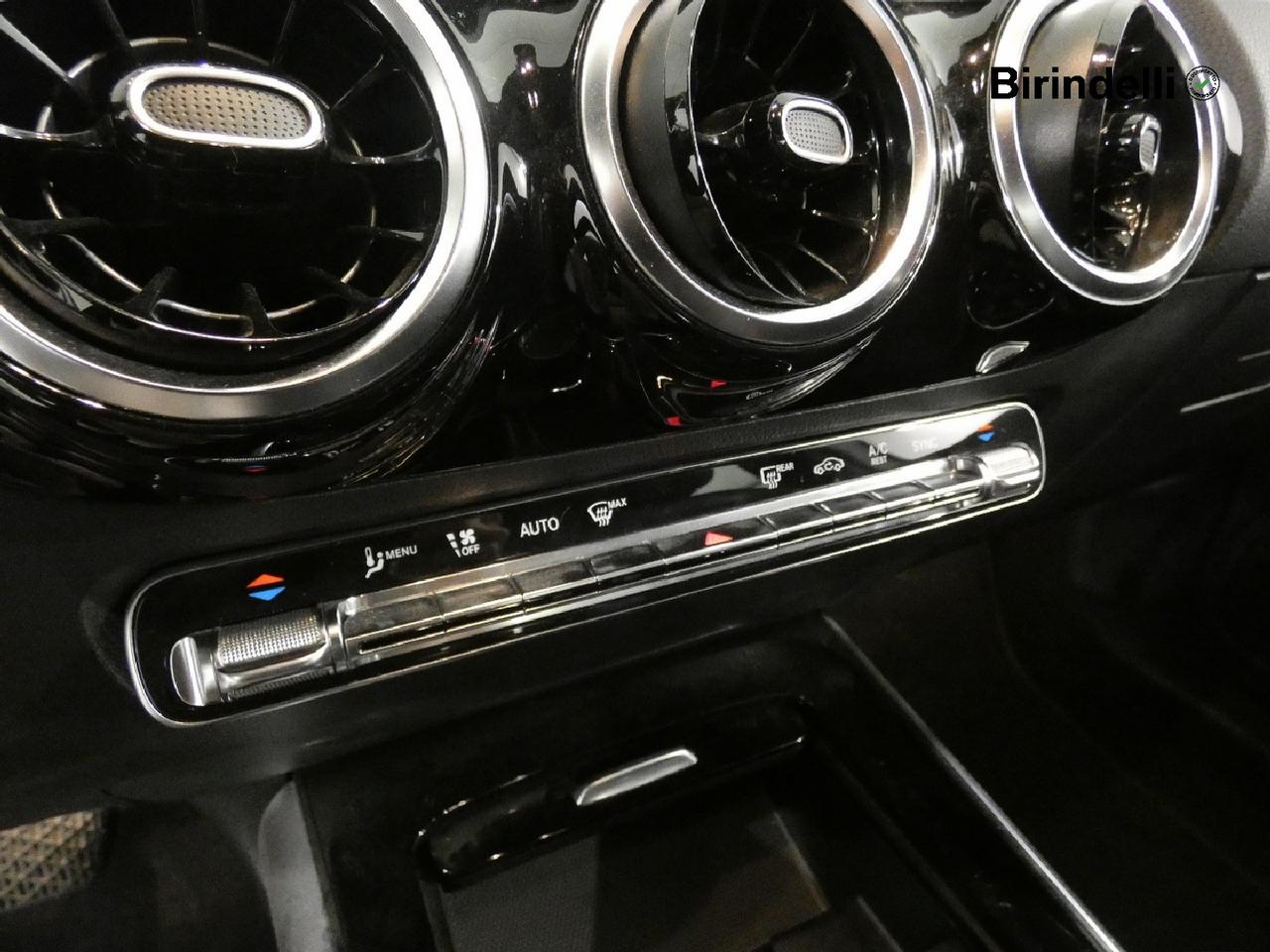 Mercedes-Benz GLA (H247) - GLA 200 d Automatic 4Matic Sport Plus