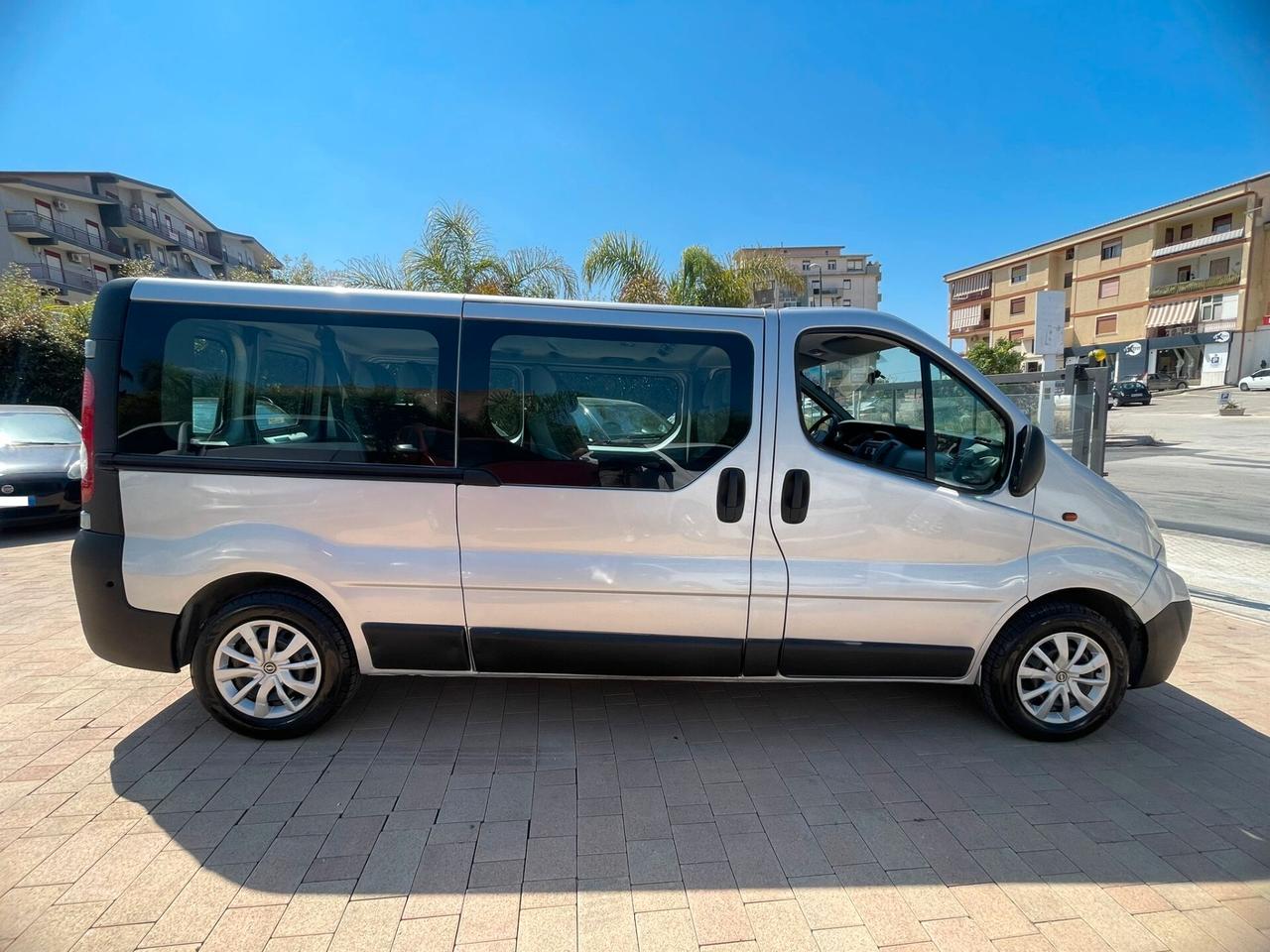 Opel Vivaro 9 posti"Finanziabile Senza Busta Paga"