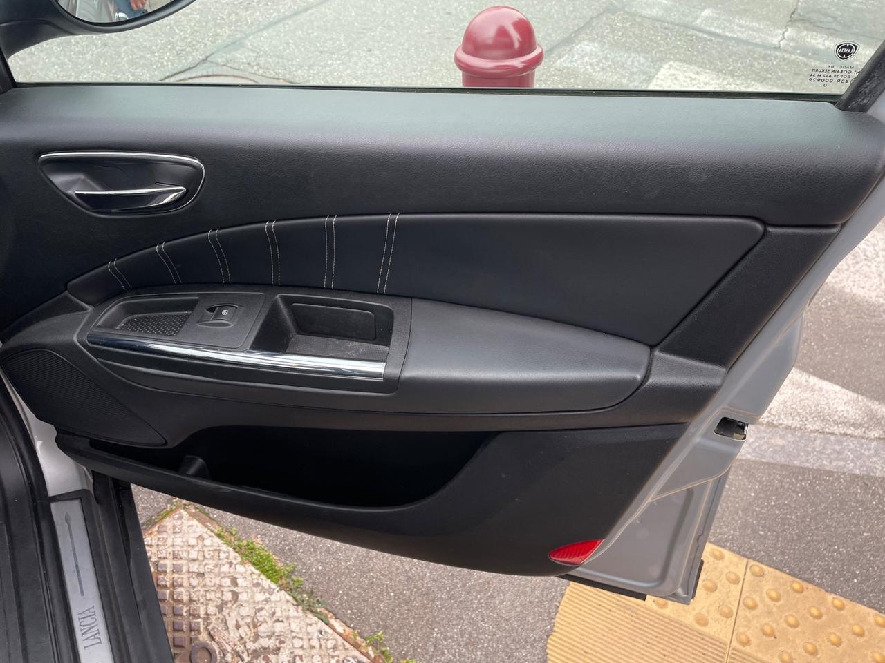 Lancia Delta 1.4 T-Jet 120CV/1PROP/GARANZIA 12 MESI