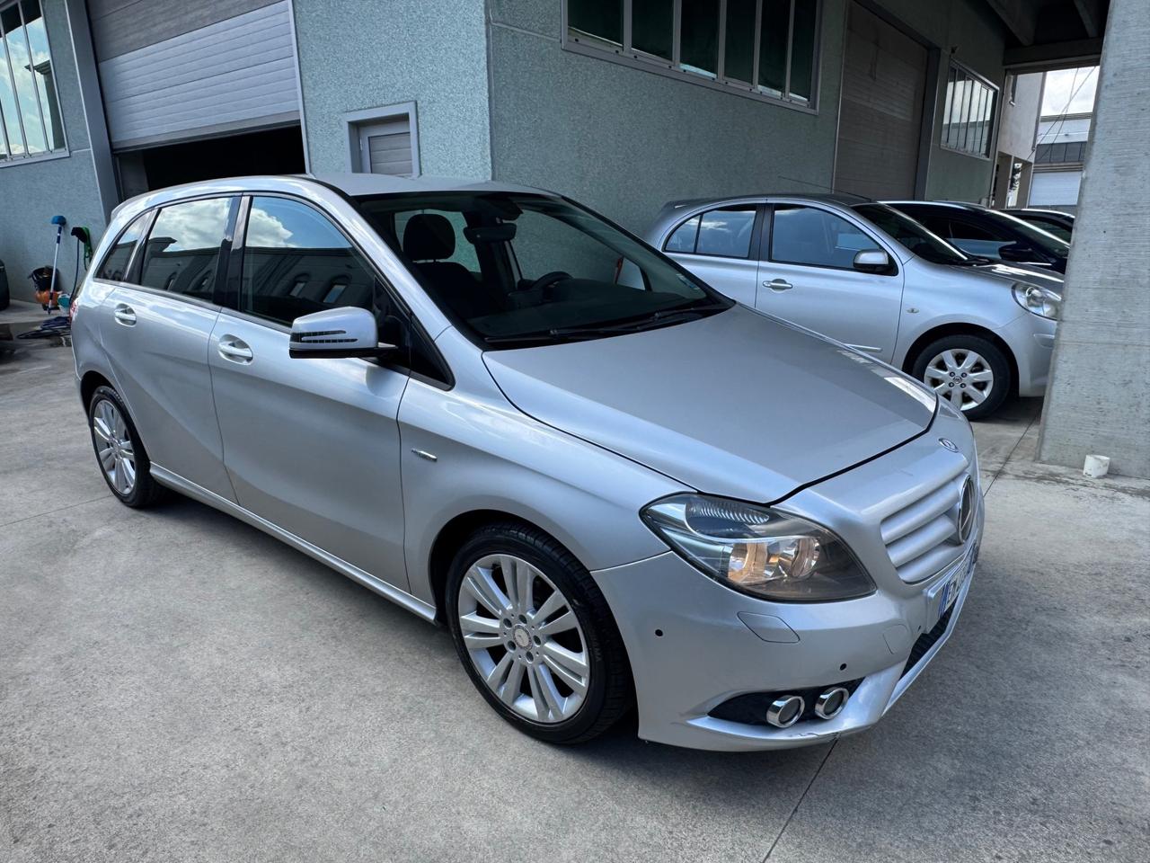 Mercedes-benz B 180 160 BlueEFFICIENCY Executive