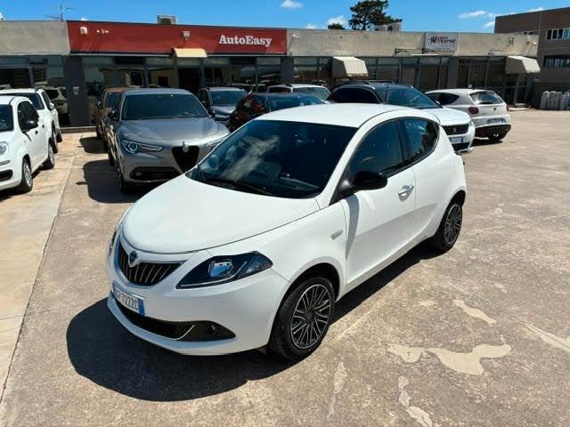 Lancia Ypsilon 1.0 FireFly 5 porte S&S Hybrid Gold