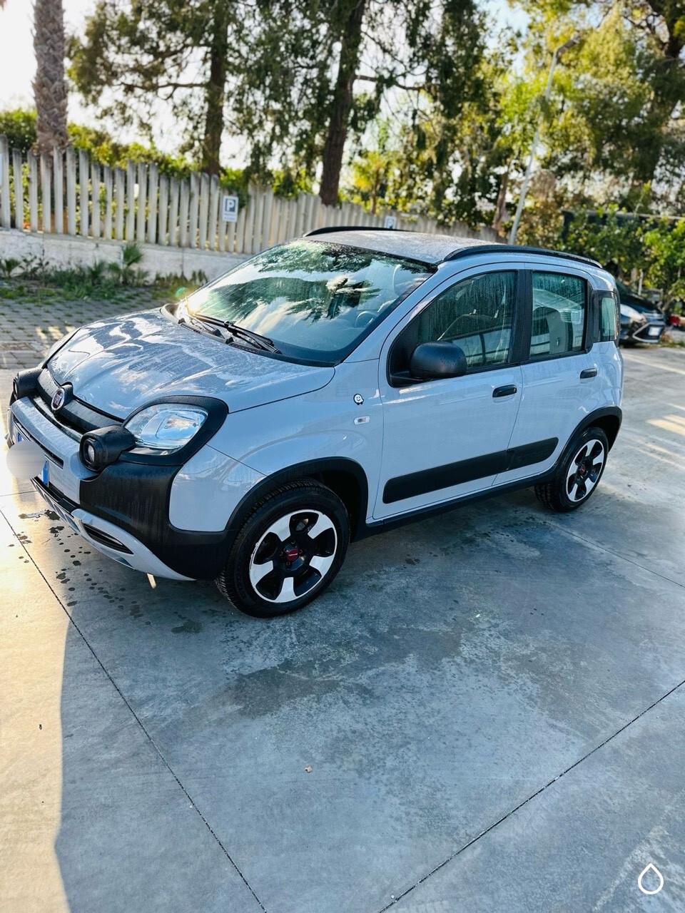 Fiat panda city Cross 1.2 benz - 2019