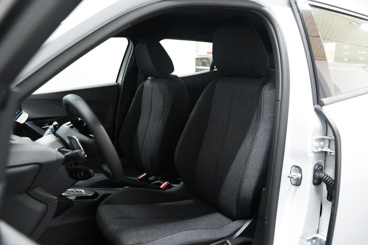 Peugeot 2008 Hybrid 145 e-DCS6 Style