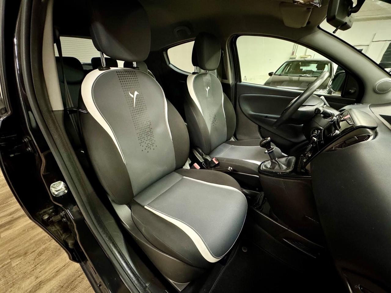 Lancia Ypsilon GPL Ecochic Gold