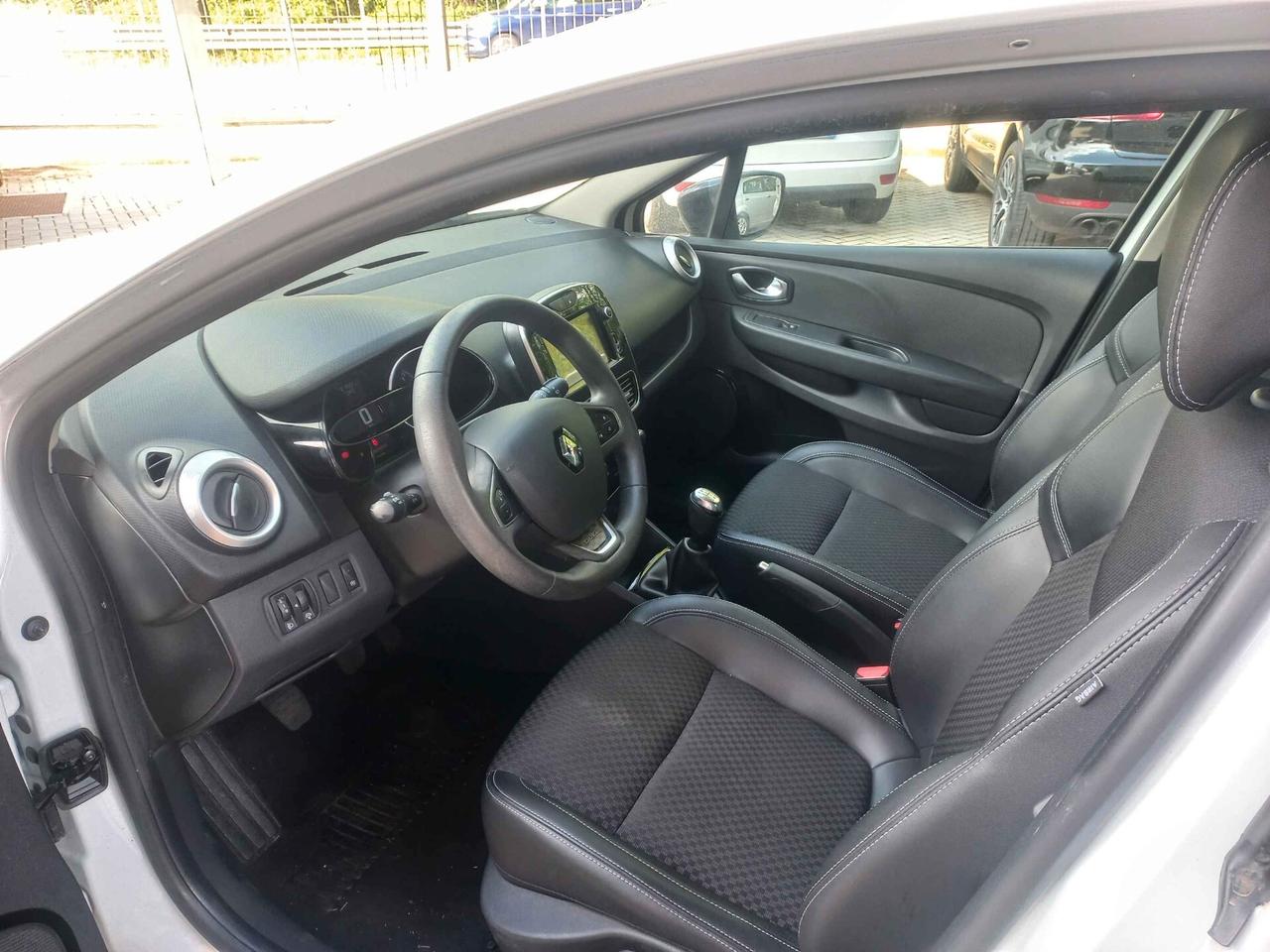 Renault Clio TCe 12V 90 CV Start&Stop 5 porte Energy Duel