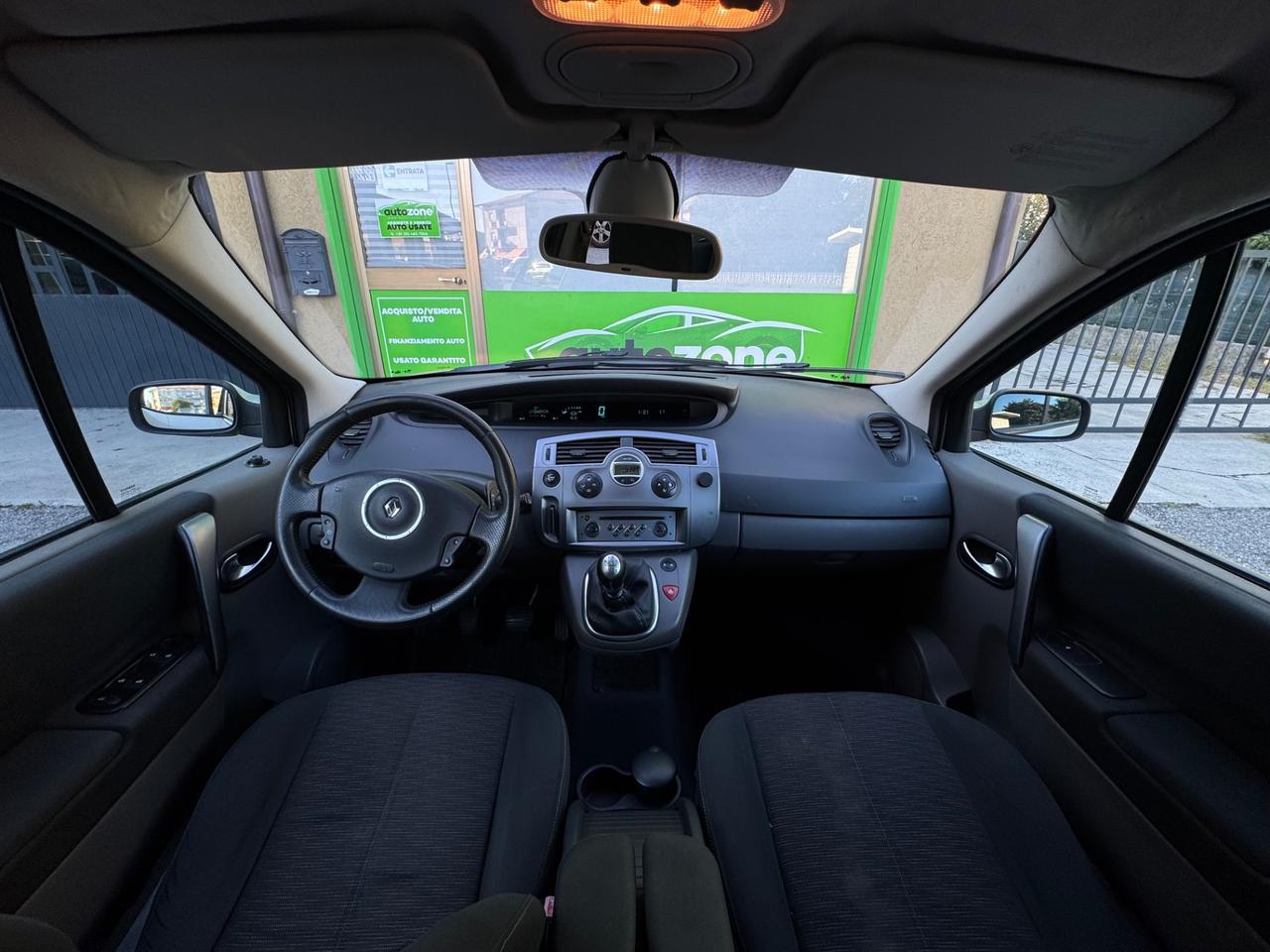 Renault Scenic Grand Scénic 2.0 16V dCi