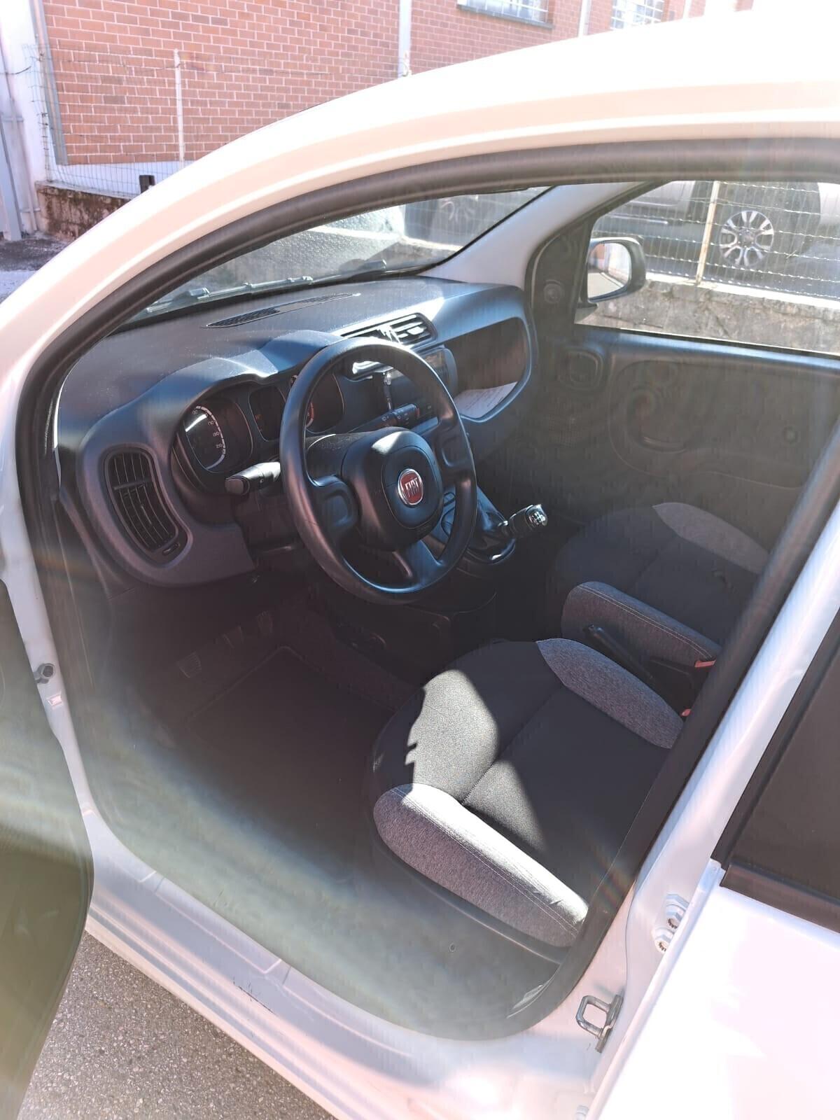 FIAT PANDA IBRIDA DEL 2022 €8900