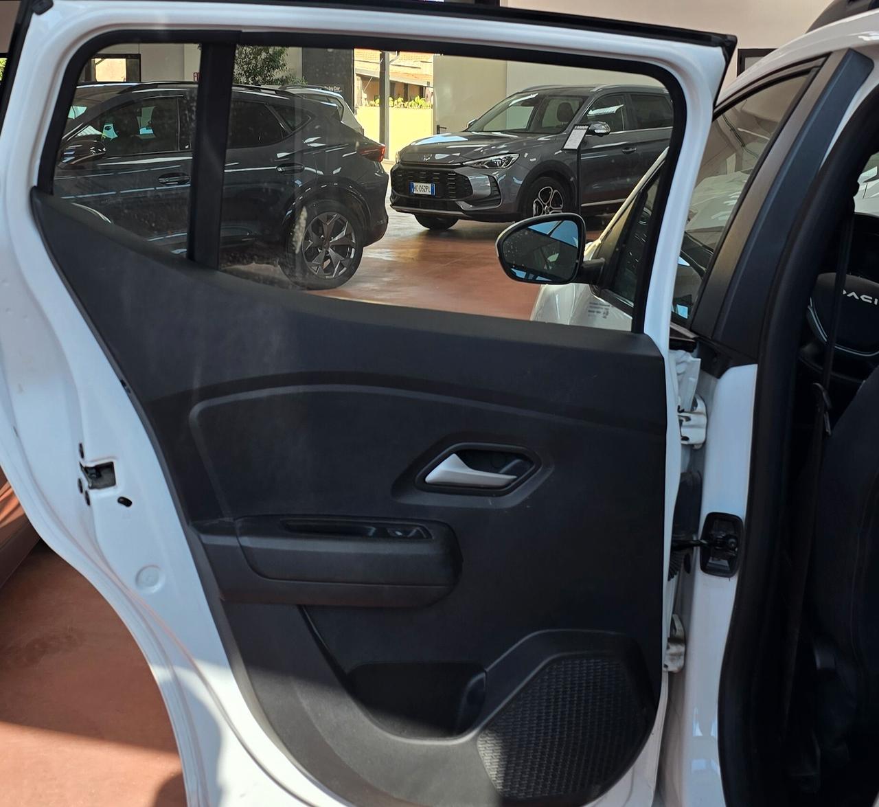 Dacia Sandero Stepway 1.0 TCe 90 CV (66 kW) Expression – Il Crossover Pratico ed Economico