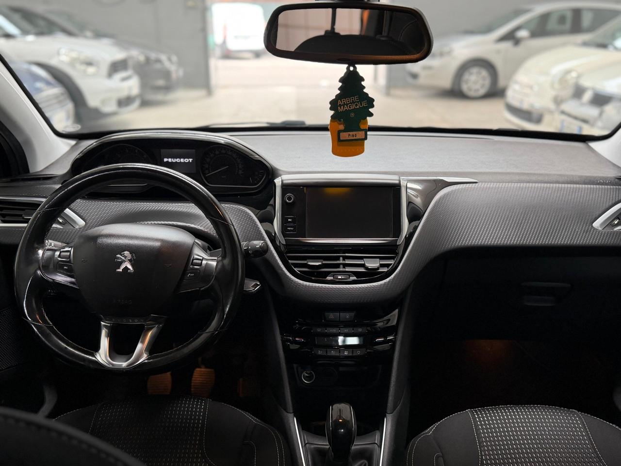 Peugeot 208 PureTech 82 3p. GPL Active