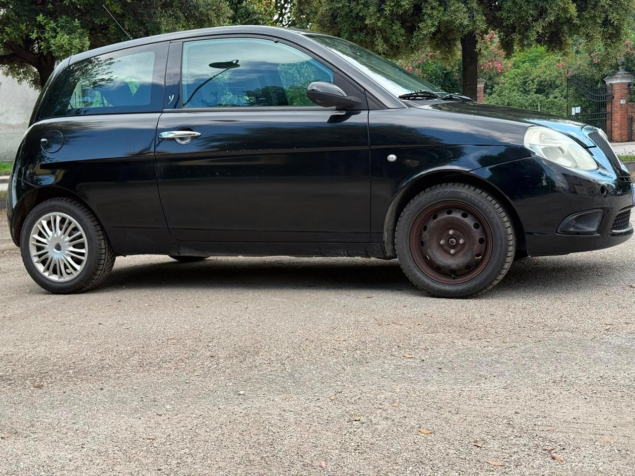 Lancia Ypsilon 1.2 Argento