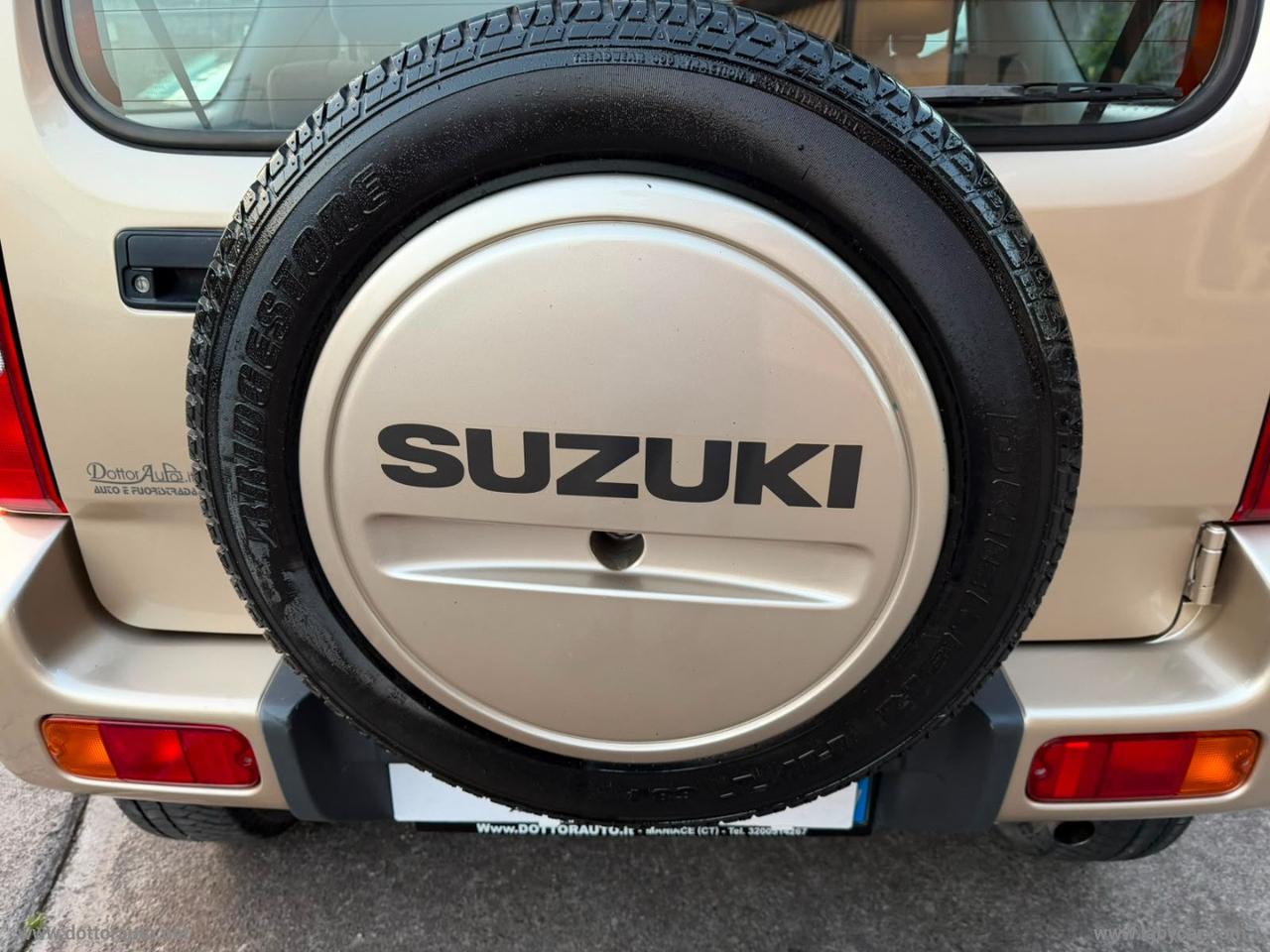 SUZUKI Jimny 1.3 4WD JLX