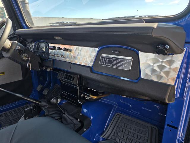 TOYOTA Land Cruiser BJ 42