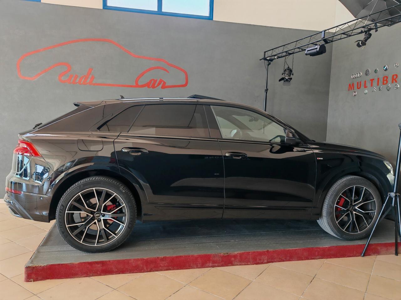 Audi Q8 50 TDI 286 CV quattro tiptronic Sport