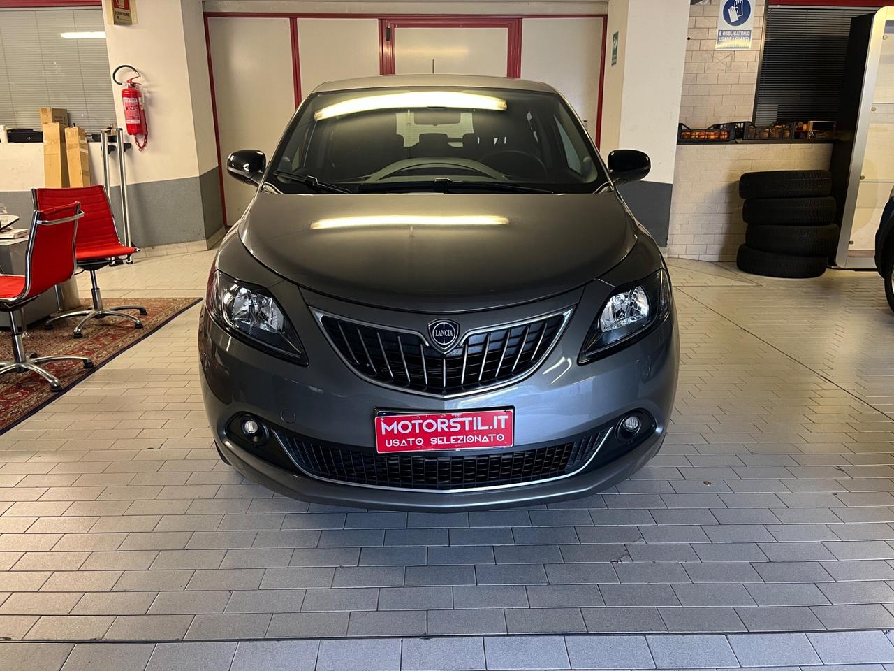 Lancia Ypsilon 1.0 FireFly 5 porte S&S Hybrid Platino
