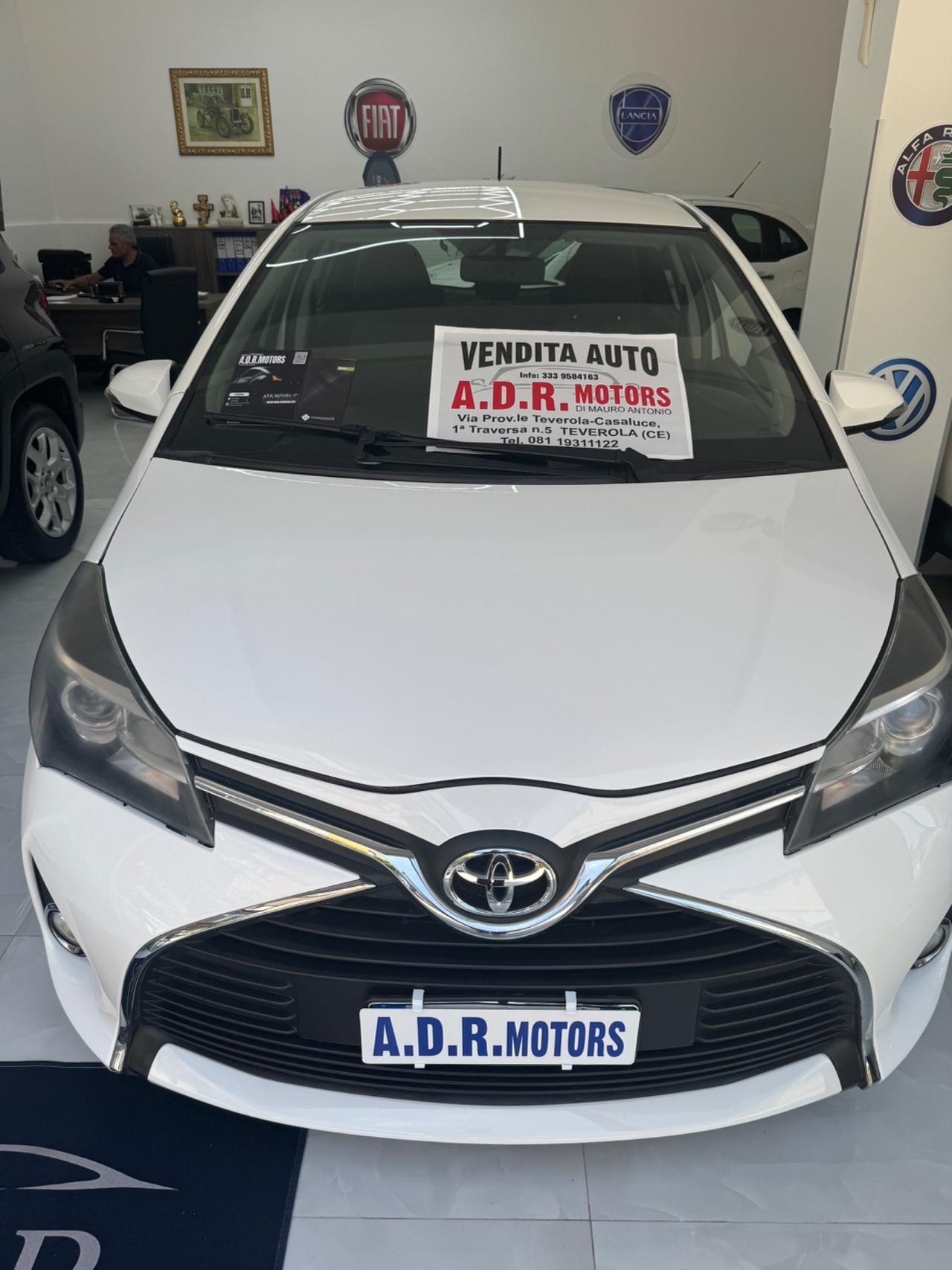 Toyota Yaris 1.0 5 porte Lounge