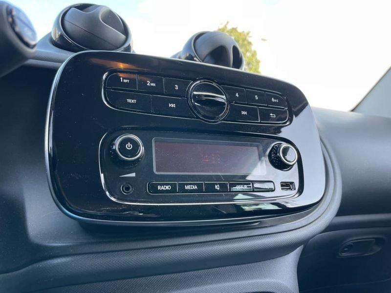smart fortwo EQ PURE 4,6KW
