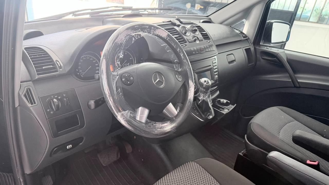Mercede Vito 2.2 CDI Vetrato 5 posti 4x4 GANCIO TRAINO