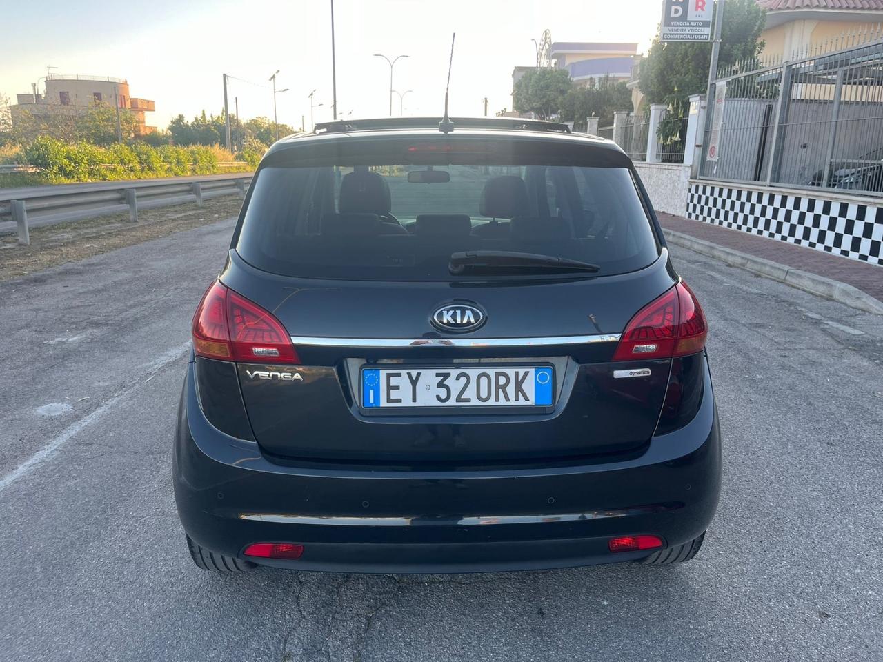 Kia Venga 1.4 CRDi 90 CV High Tech Unipro 2015
