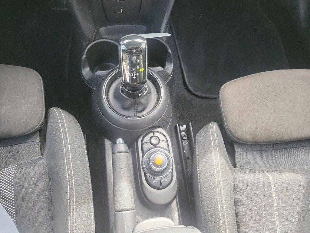 Mini Cooper 1.5 TwinPower Turbo Cooper Hype DCT