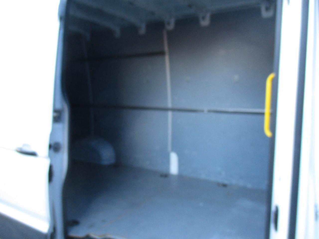 VOLKSWAGEN CRAFTER PASSO LUNGO TETTO ALTO PORTATA 1306 KG