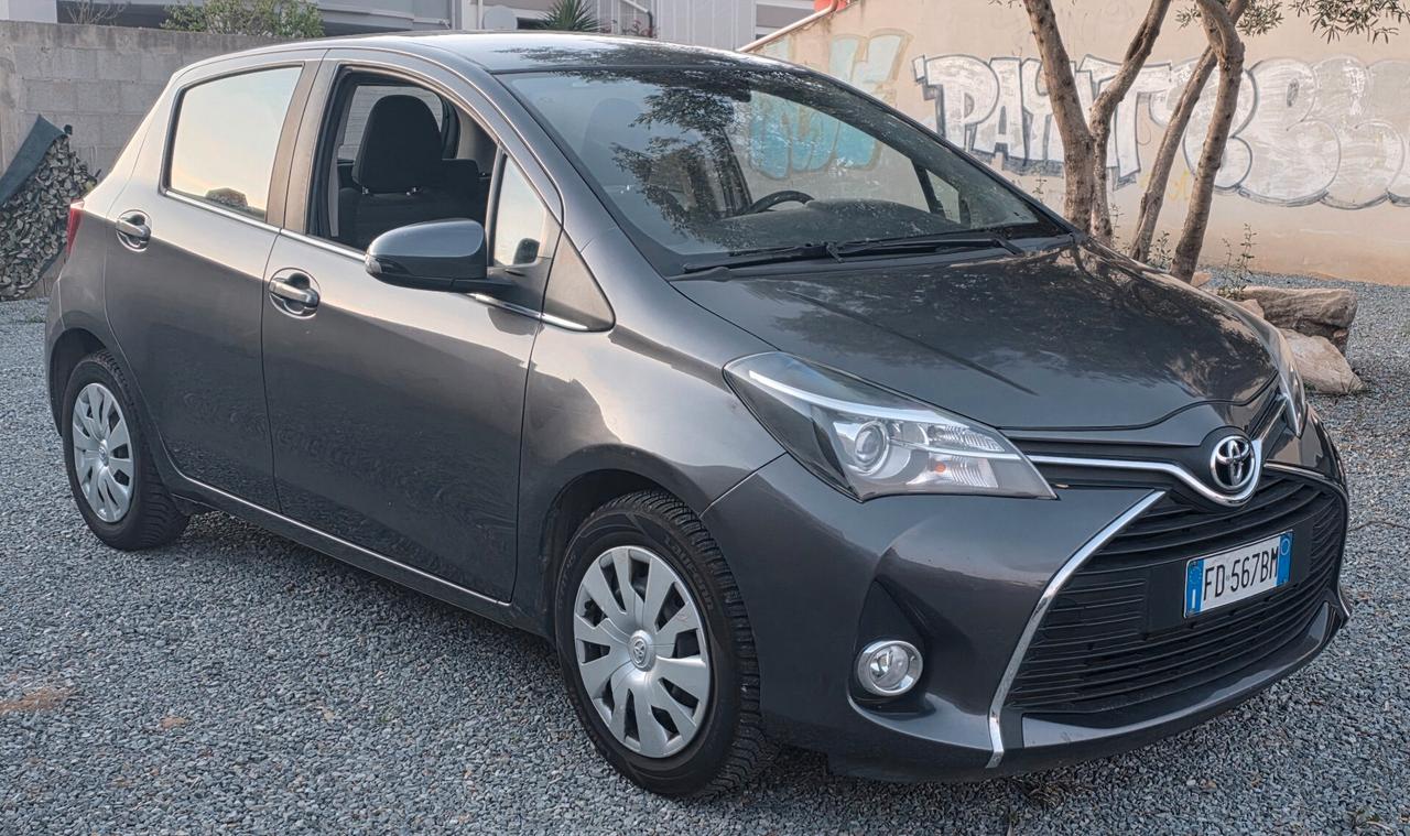 Toyota Yaris 1.0 benzina
