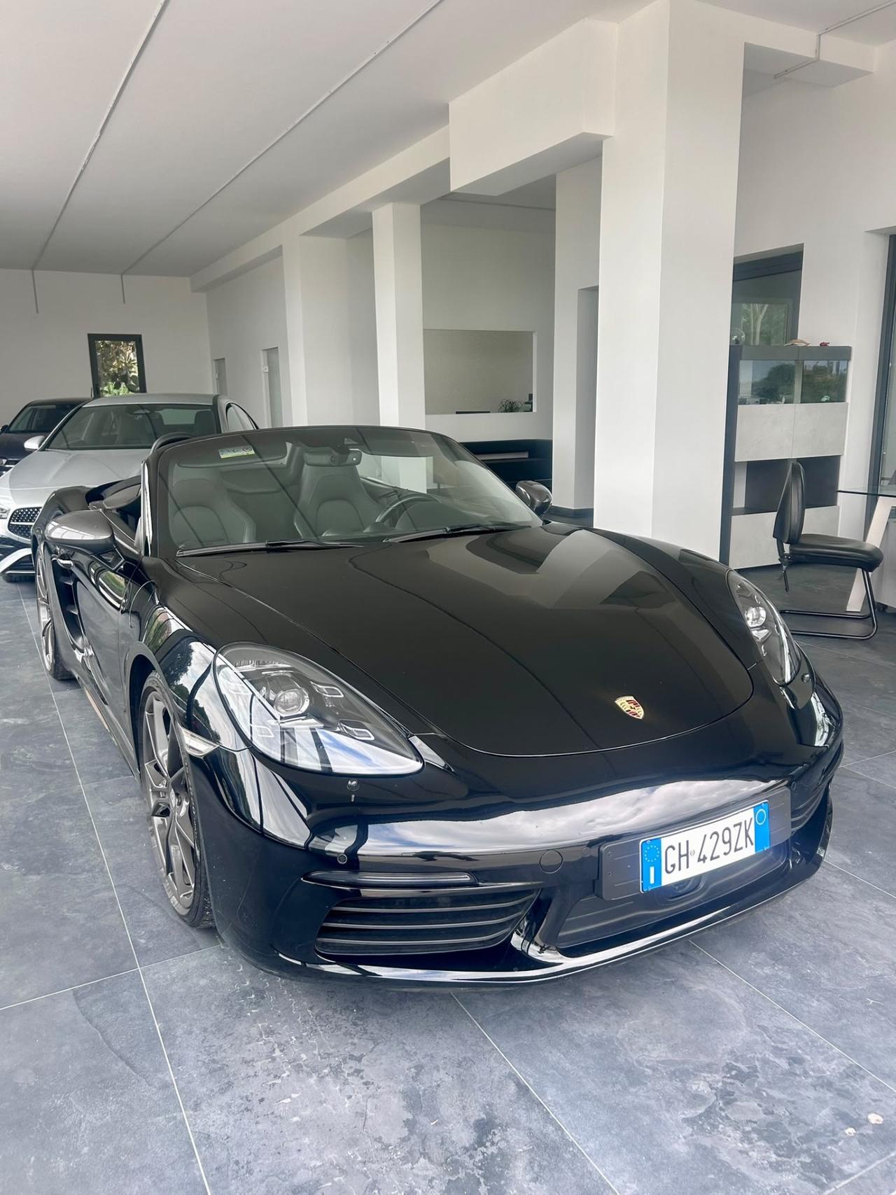 Porsche 718 Spyder Boxster 2.0 T