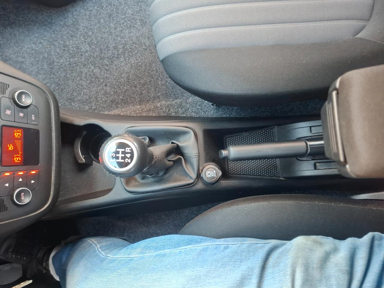 Fiat Punto Evo - 1.3 Multijet CERCHI IN LEGA NAVIGAZIONE