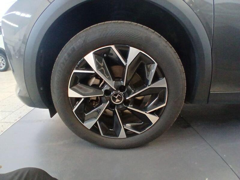 DS DS3 2ª serie BlueHDi 130 aut. Opera