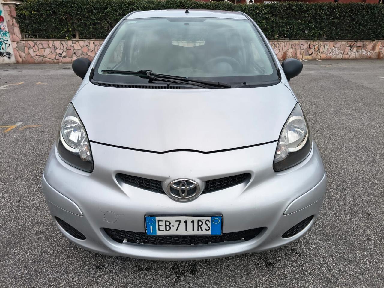 Toyota Aygo 1.0 BENZINA TAGLIANDATA