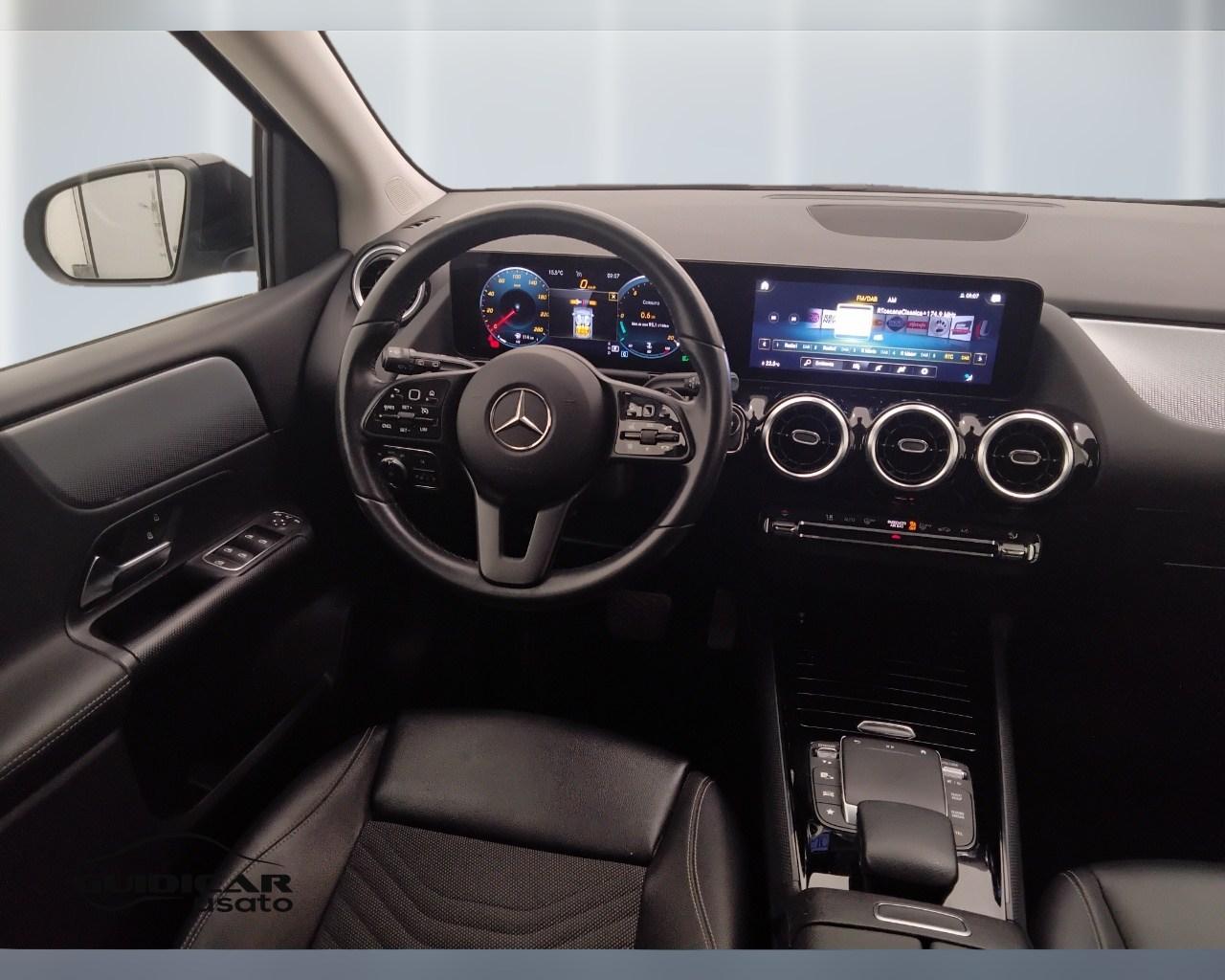 Mercedes-Benz Classe B - W247 2018 - B 180 d Sport auto