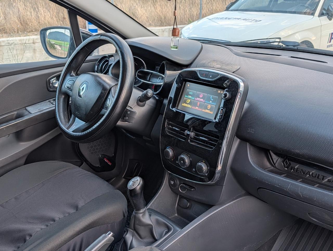 RENAULT CLIO 1.5 Dci 75 Cv '14