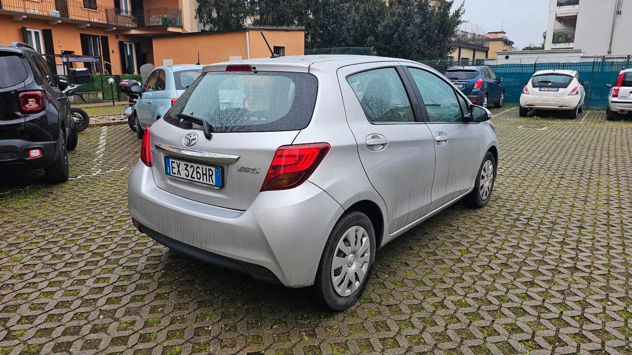 Toyota Yaris 1.0 5 porte Lounge