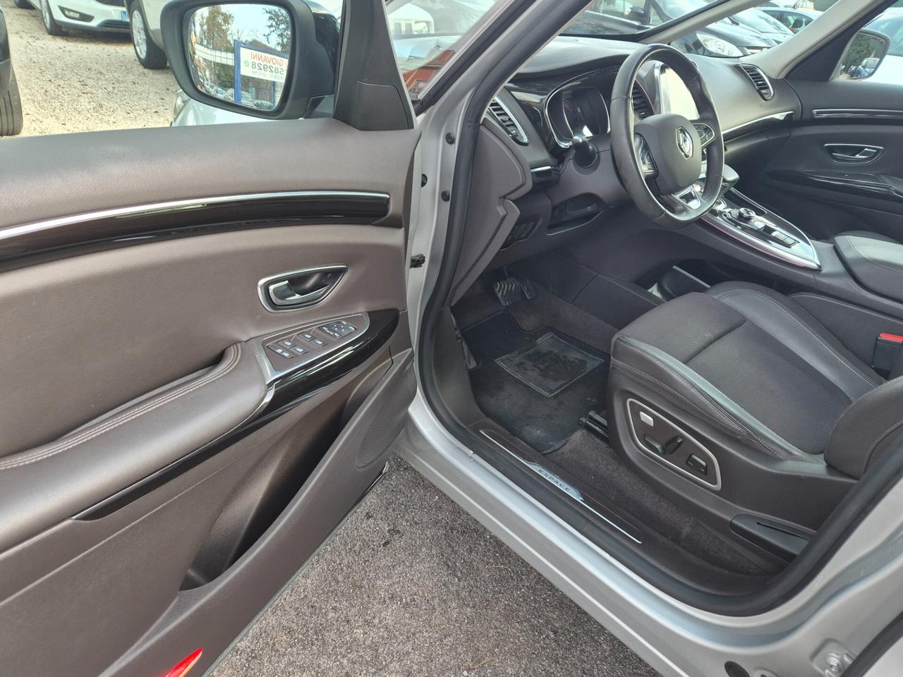 Renault Espace dCi 160CV EDC Energy Initiale Paris 4Control