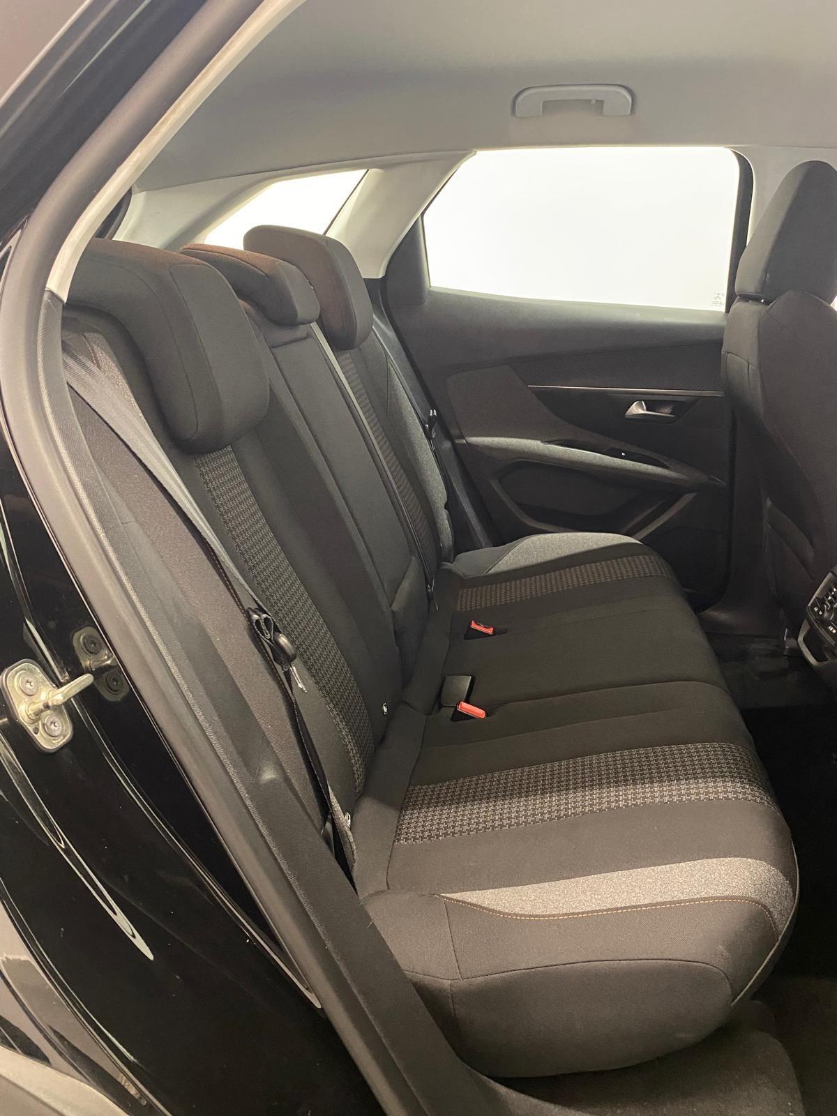 Peugeot 3008 BlueHDi 130 S&S EAT8 Business