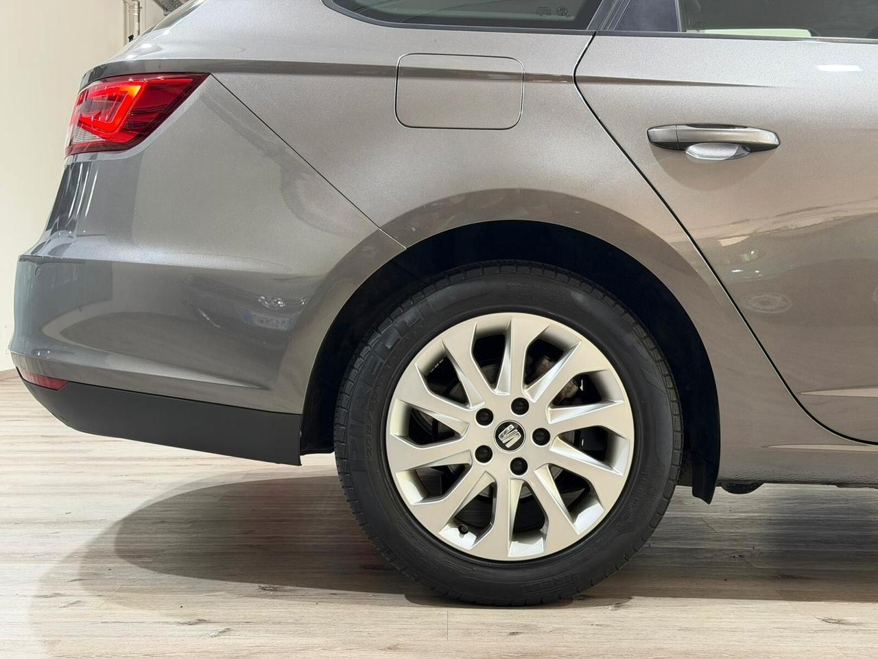 SEAT LEON ST 1.6TDI 110cv BUSINESS LED 2016