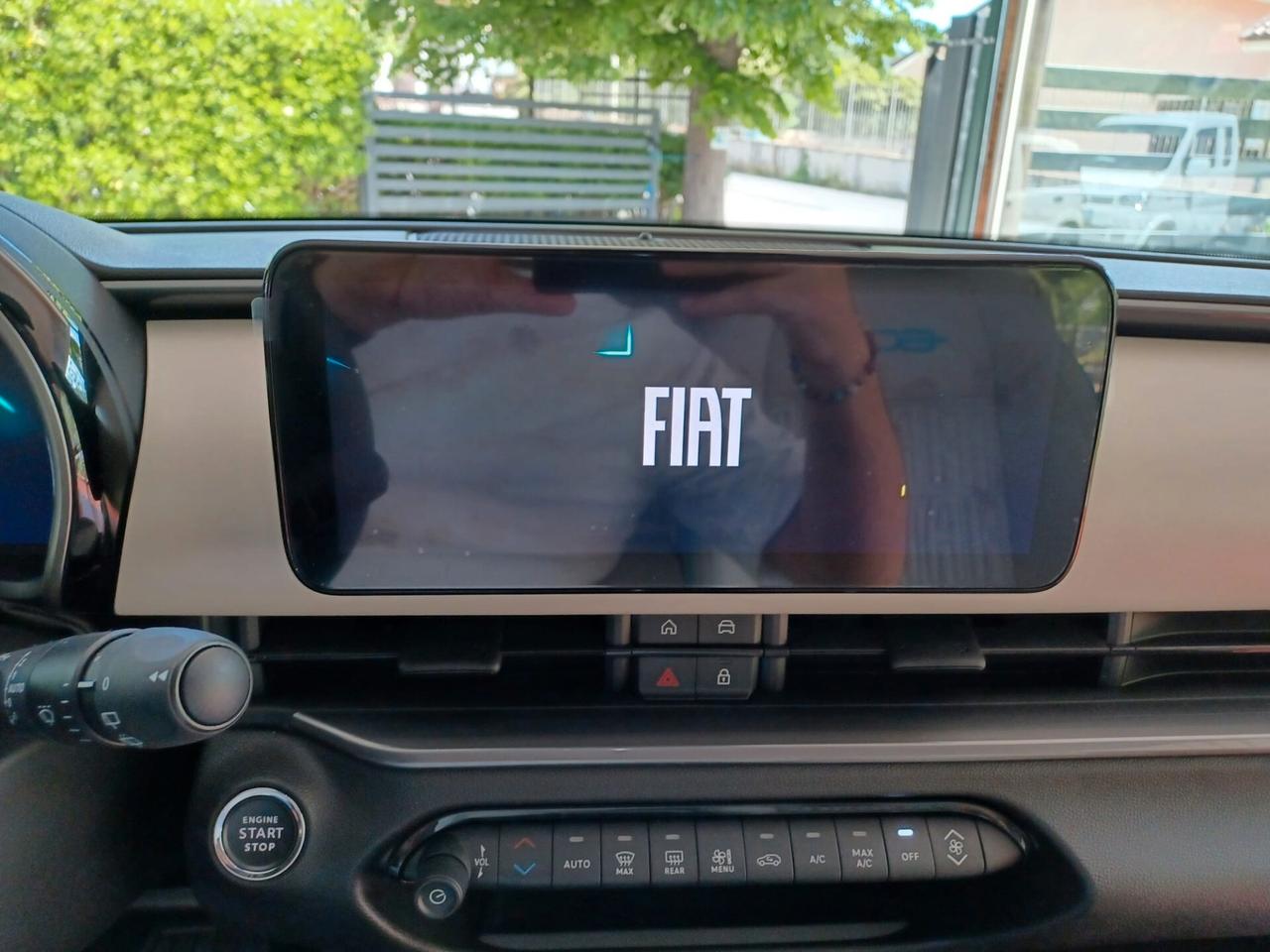 Fiat 600 Hybrid 100 CV DCT MHEV La Prima