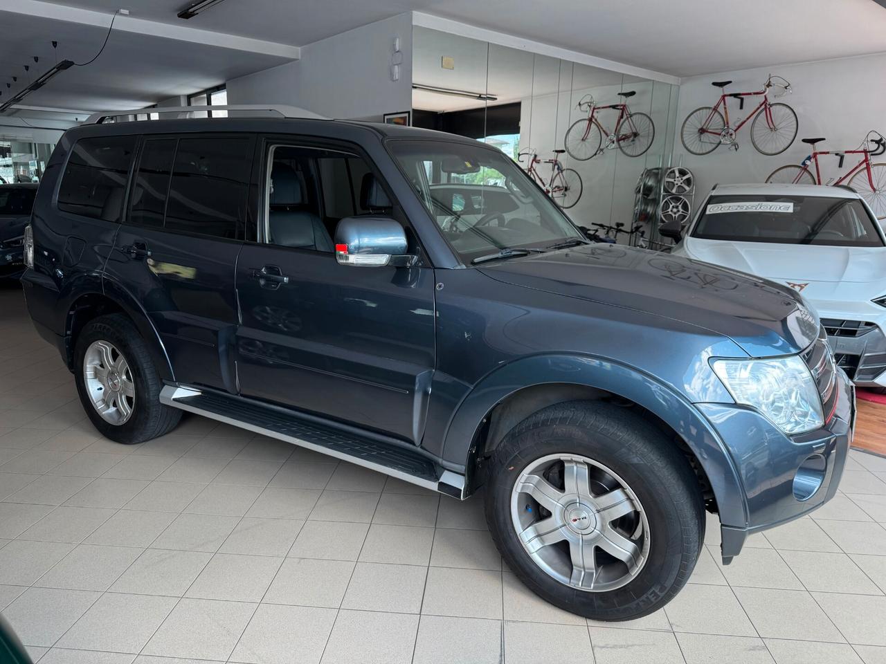 MITSUBISHI PAJERO 3.8cc V6 24V 250CV AUTOMATICO