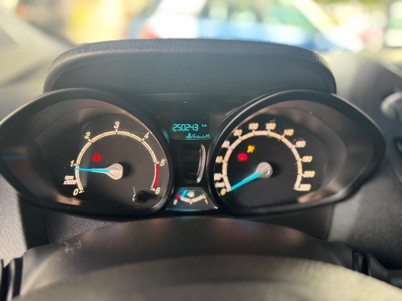 Ford Transit Courier 1.5 TDCi 75CV Van Entry